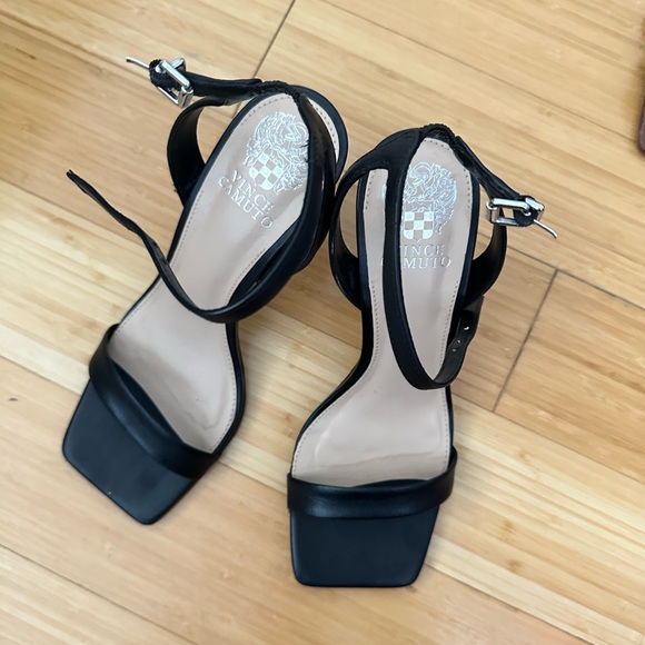 Vince Camuto Shoes Vince Camuto Womens Saprenda Heeled Sandal